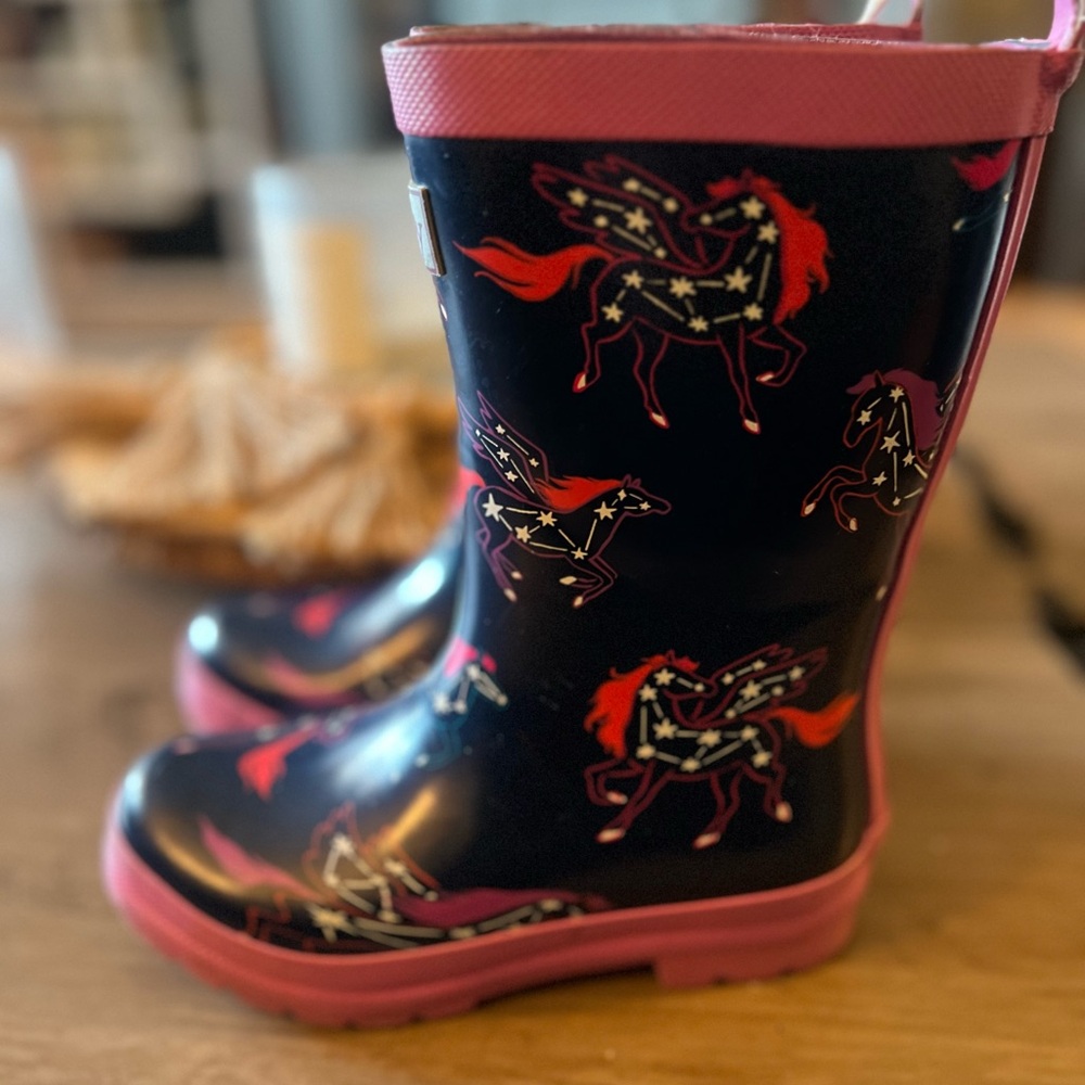 Hatley Unicorn Print Rain Boots - Pink and Black